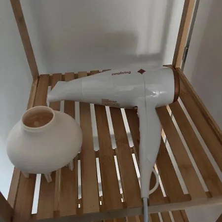 Bella -parcheggio Privato Interno B&B 아로나