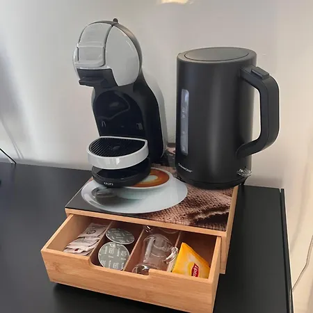 Bed & Breakfast Bella -parcheggio Privato Interno Arona