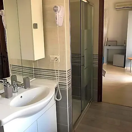 Bella -parcheggio Privato Interno Bed & Breakfast 3*