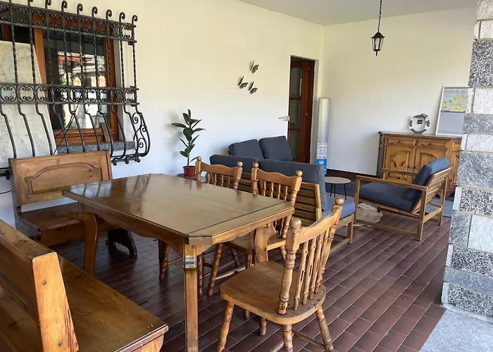 Bella -parcheggio Privato Interno 3* Arona