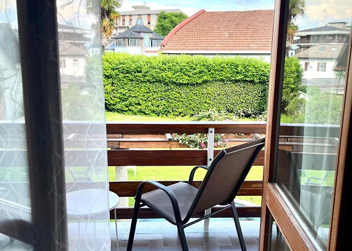 Bella -parcheggio Privato Interno Bed and breakfast Arona