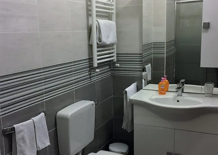 Bed and breakfast Bella -parcheggio Privato Interno 3*