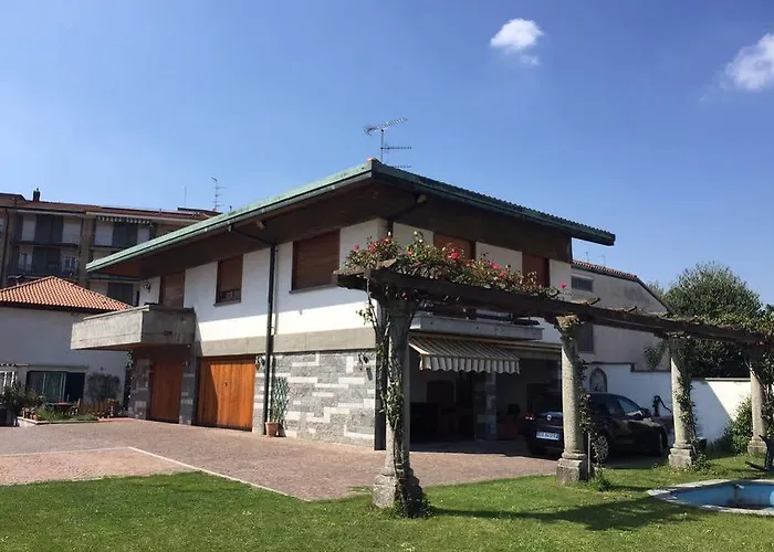 Bella -parcheggio Privato Interno 3* Arona