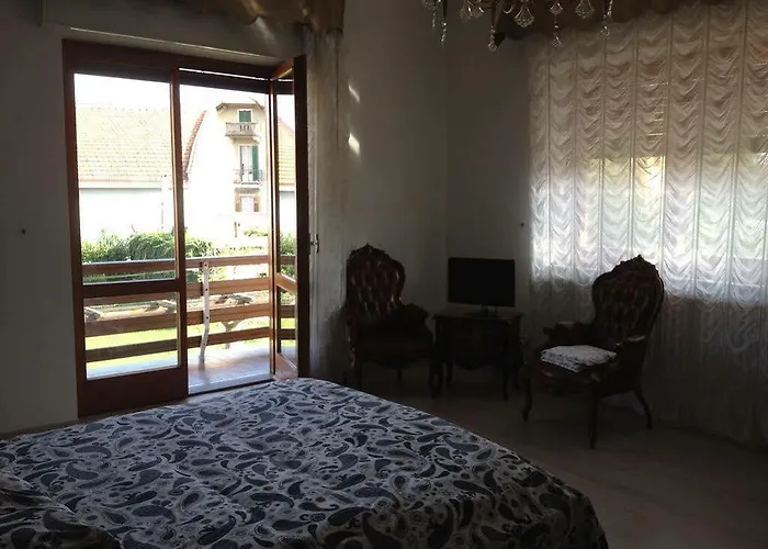 Bella -parcheggio Privato Interno Bed & Breakfast 3*
